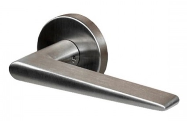 Linnea L16 Stainless Steel Door Lever With Round Rosette