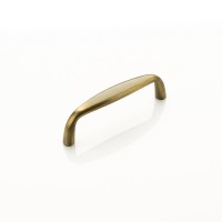 Schaub Traditional Design Pull 4 inch cc Antique Brass