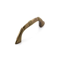 Schaub Versailles Pull 3 inch cc Antique Light Polish