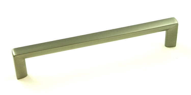 Berenson Metro Series 160mm CC Pull in Brushed Nickel