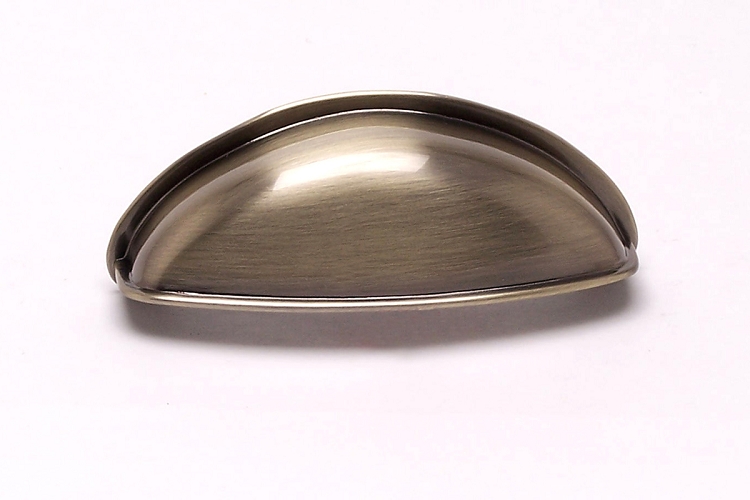 Berenson Euro Moderno 64mm CC Cup Pull in Antique Brass