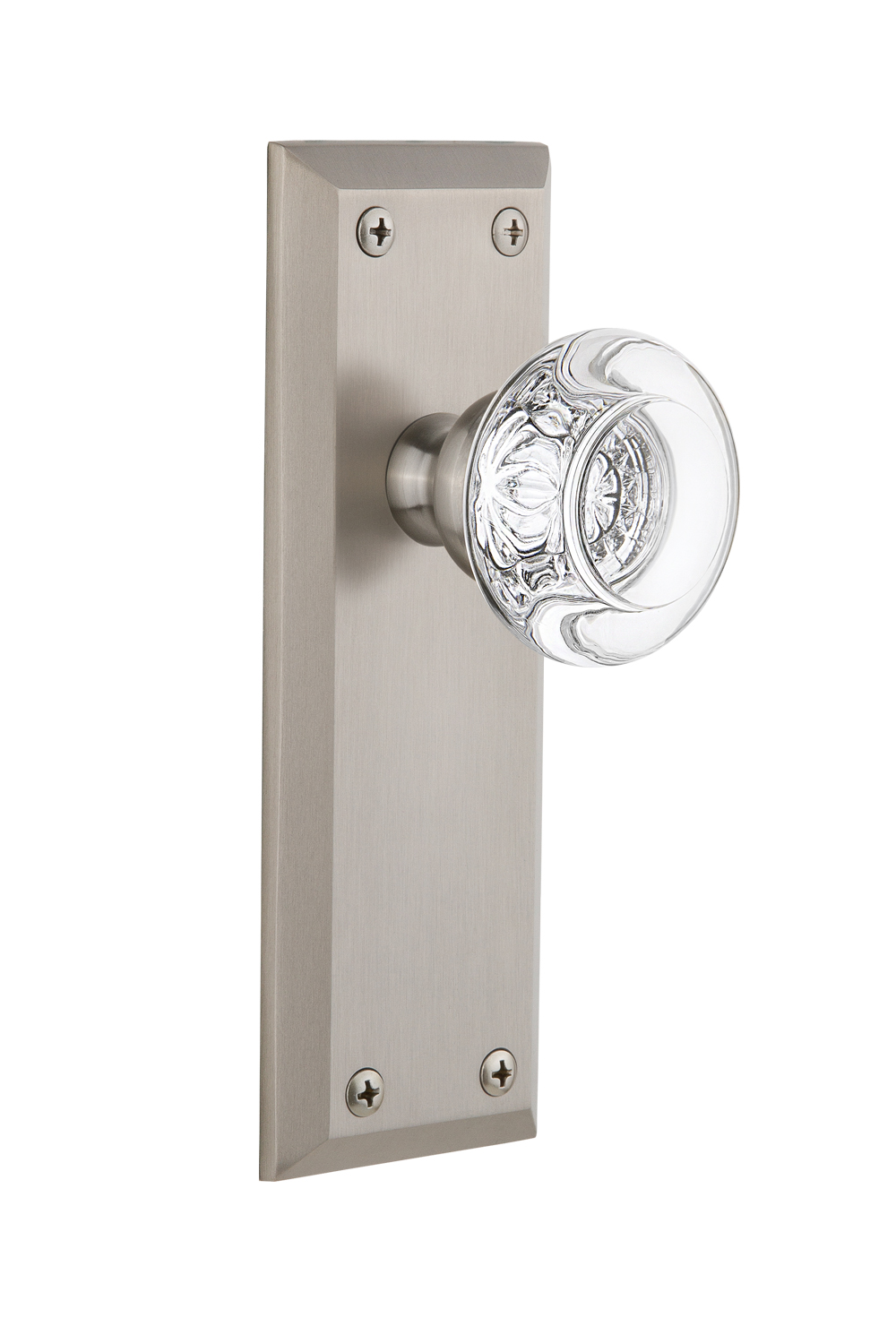 Grandeur Fifth Avenue Plate with Bordeaux Knob