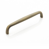 Schaub Traditional Design Pull 6 inch cc Antique Light Brass
