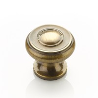 Schaub Traditional Designs Round Knob 1 1/2 inch dia Antique Brass
