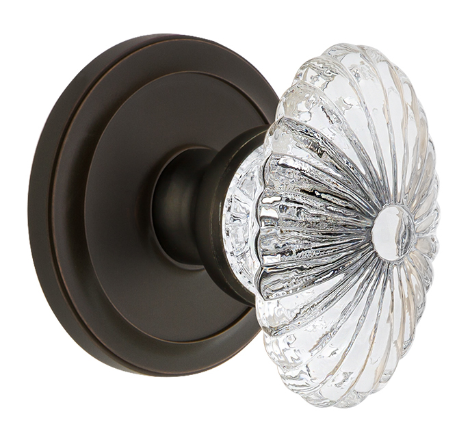 Grandeur Circulaire Rosette with Burgundy Knob