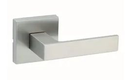 Kwikset Singapore Lever with Square Rosette