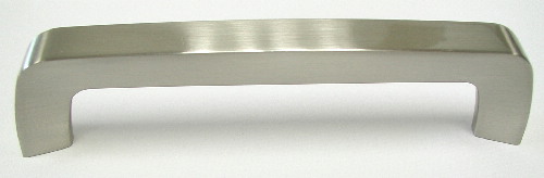Top Knobs M1173 Nouveau III 5 1/16 Inch CC Tappered Bar Pull Brushed Satin Nickel
