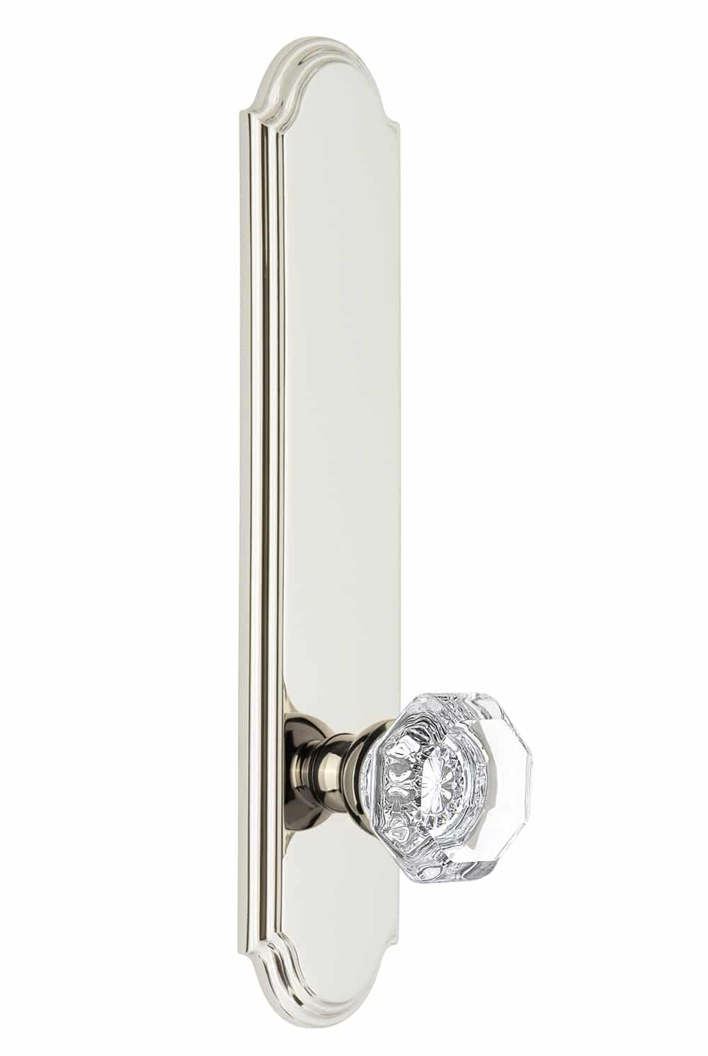 Grandeur Arc Tall Plate with Chambord Knob