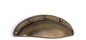 Beslagsboden Classic Antique Cup Pull - Antique Brass